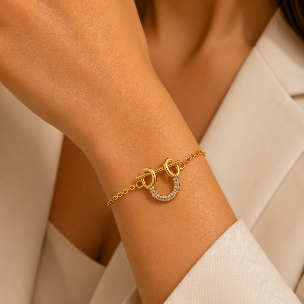 Golden Horseshoe Crystal Chain Bracelet