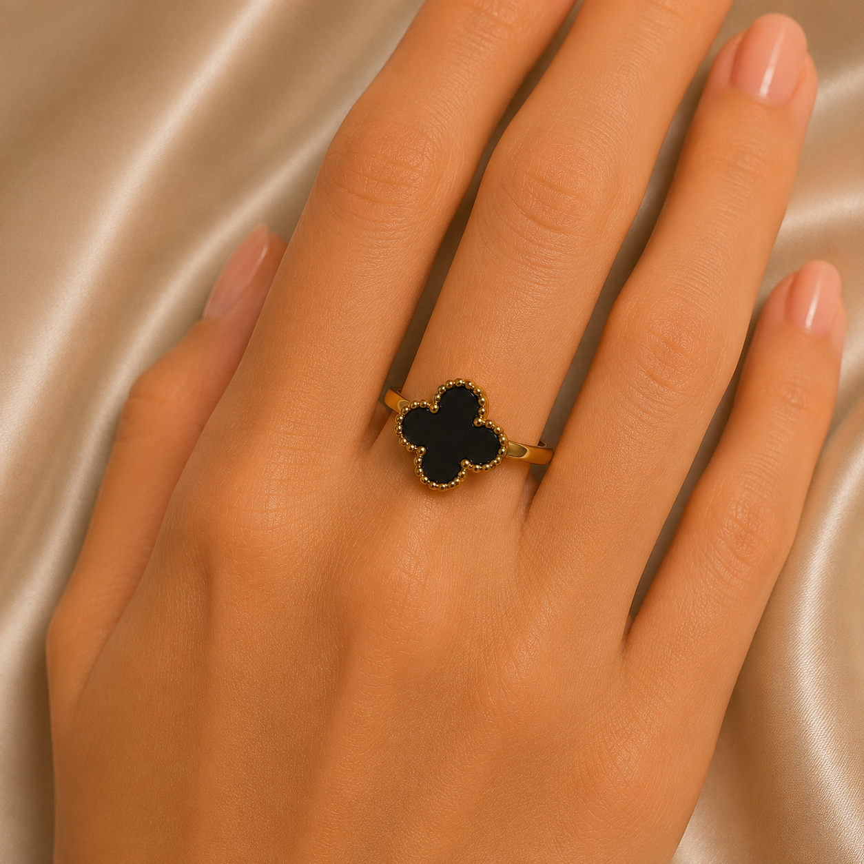 Midnight Clover Ring free
