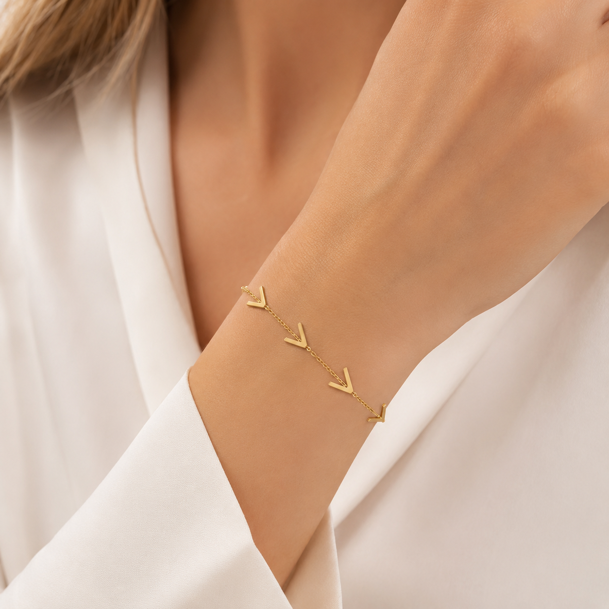 Vera Gold Chevron Bracelet