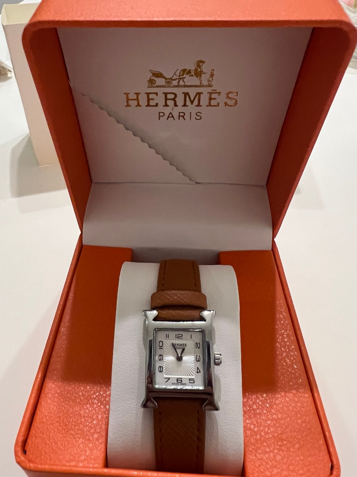 Hermès Heure H Brown Leather Watch – Silver Edition
