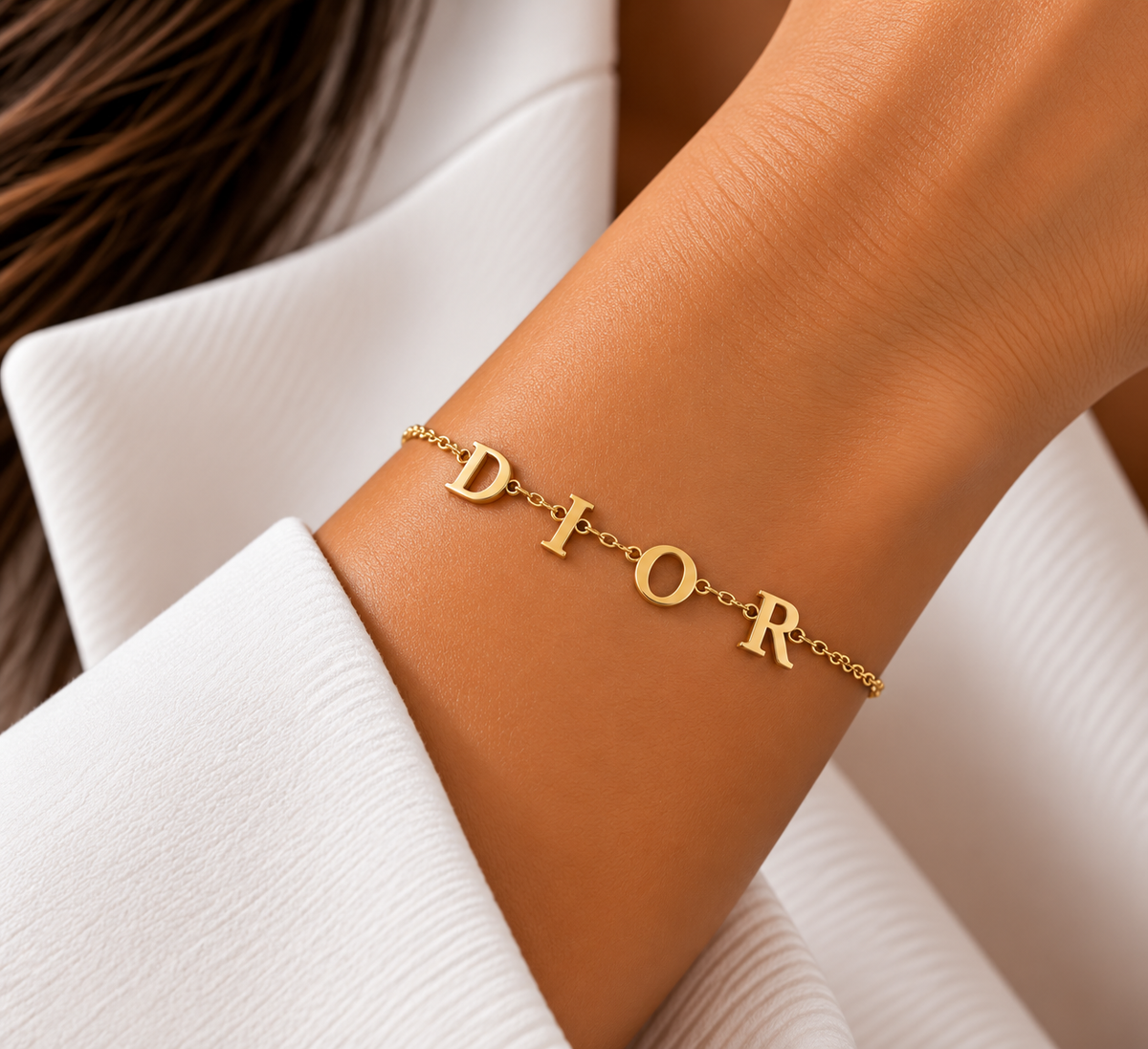 DIOR Letter Charm Bracelet – Gold