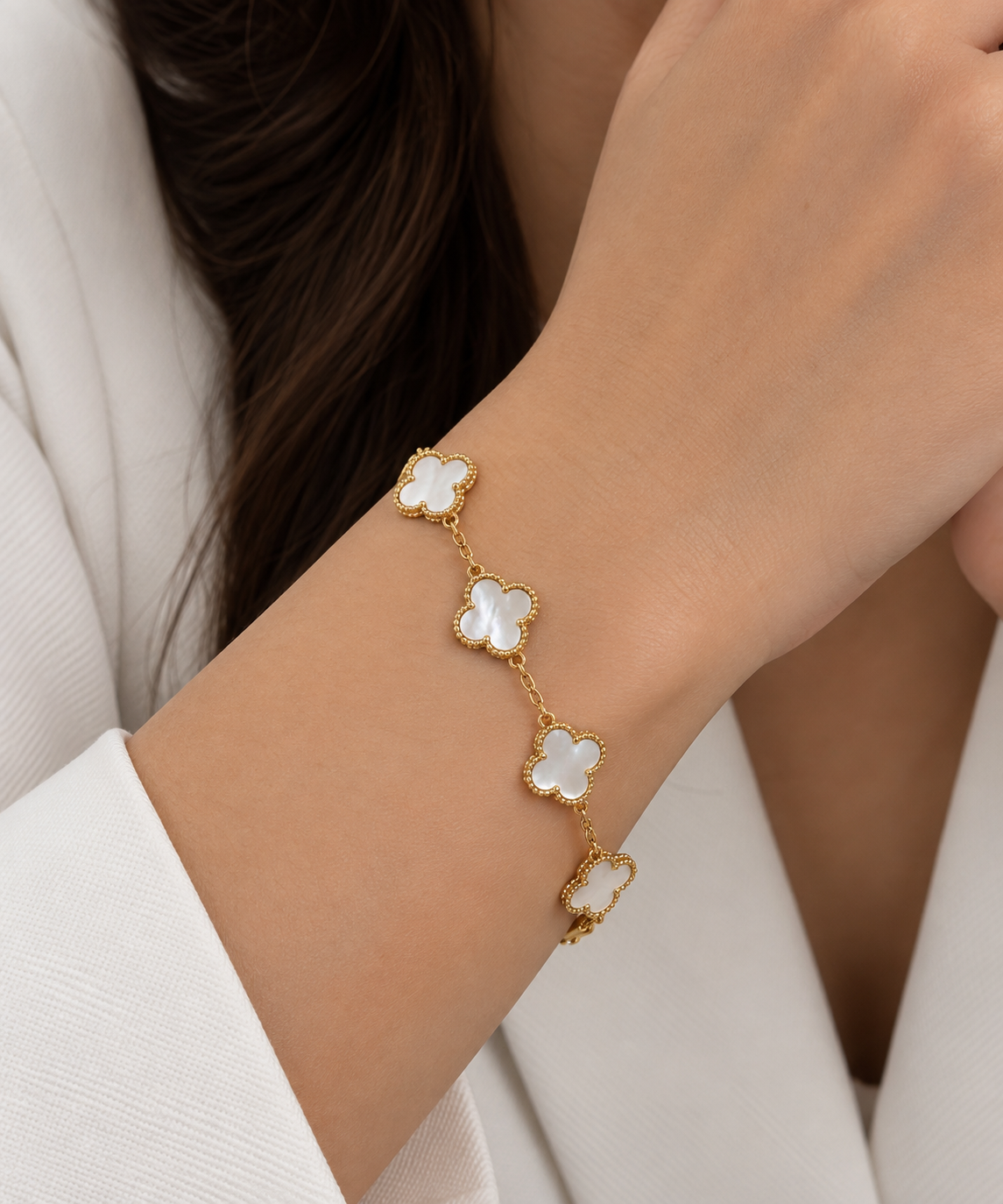White Mother-of-Pearl Five-Clover Bracelet