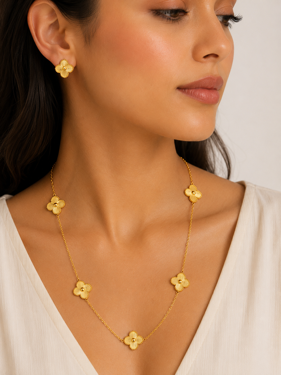 Clover Gold Jewelry Set