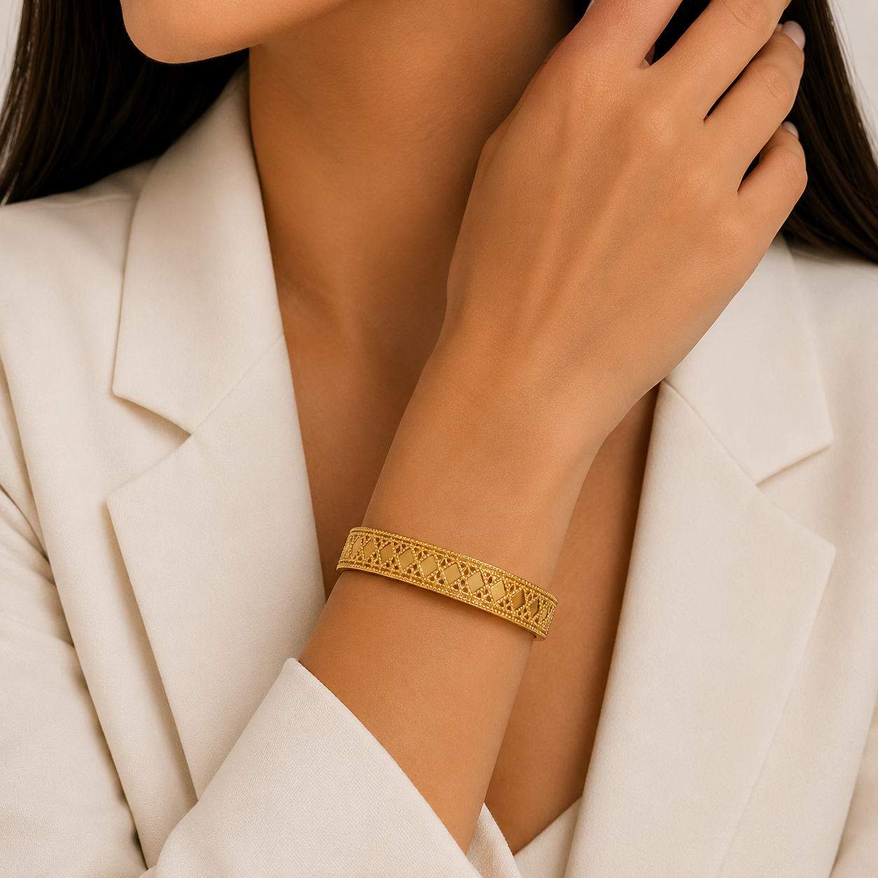 Vintage Gold Pattern Bracelet