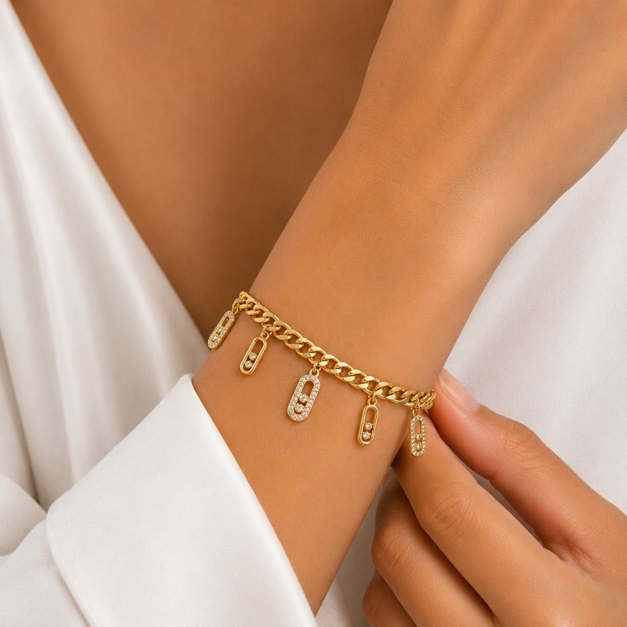 Gold Charm Chain Bracelet – Luxury Edition