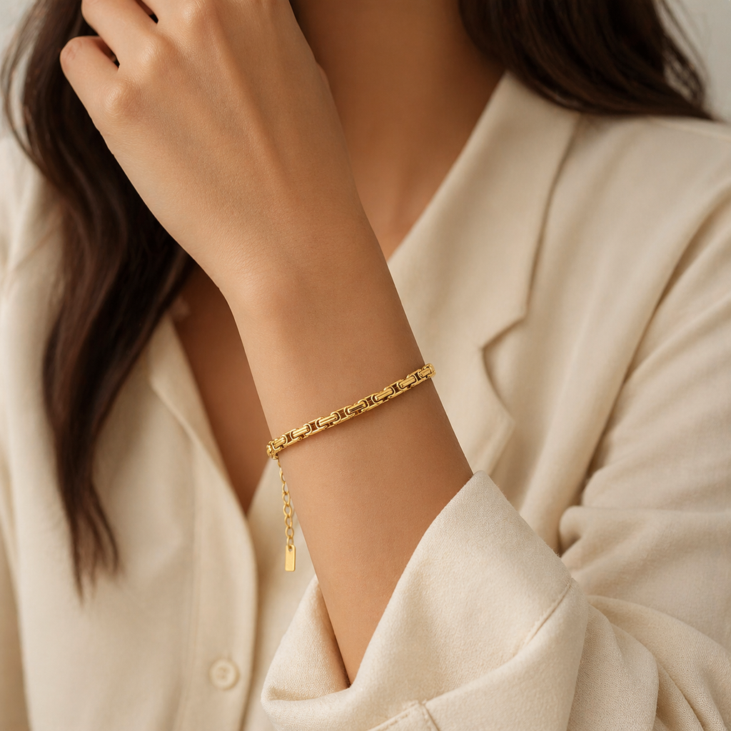 Gold Minimal Bracelet
