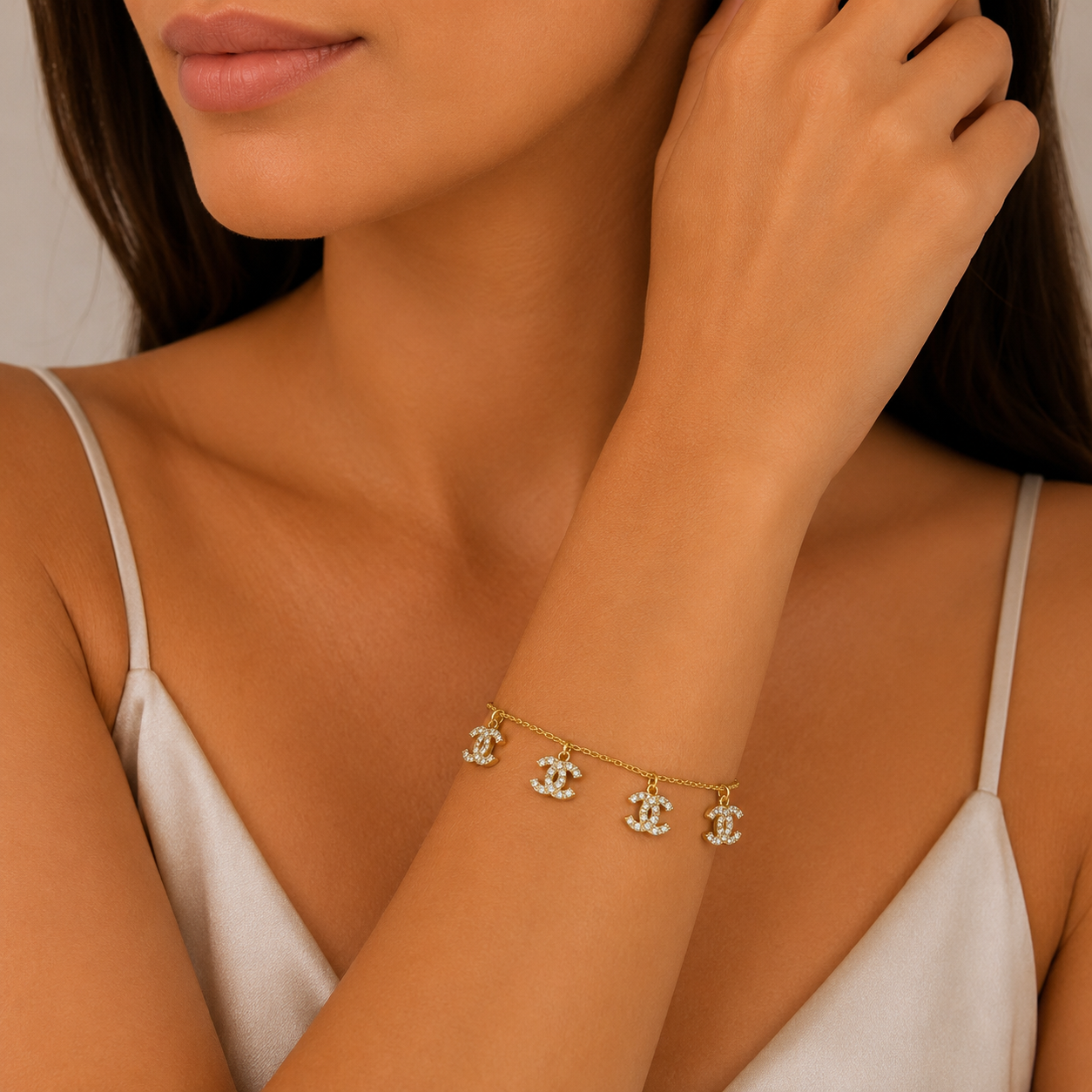 Crystal CC Charm Bracelet – Gold