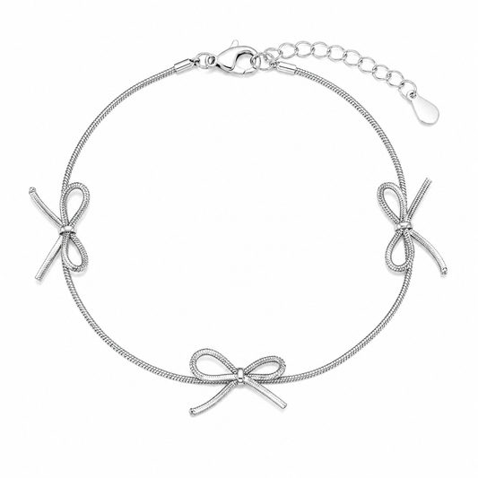 Silver Bow Bracelet – Elegant Feminine Design