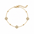 Gold Clover Bracelet – Elegant Sparkle Design