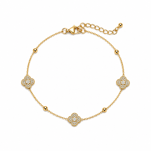 Gold Clover Bracelet – Elegant Sparkle Design