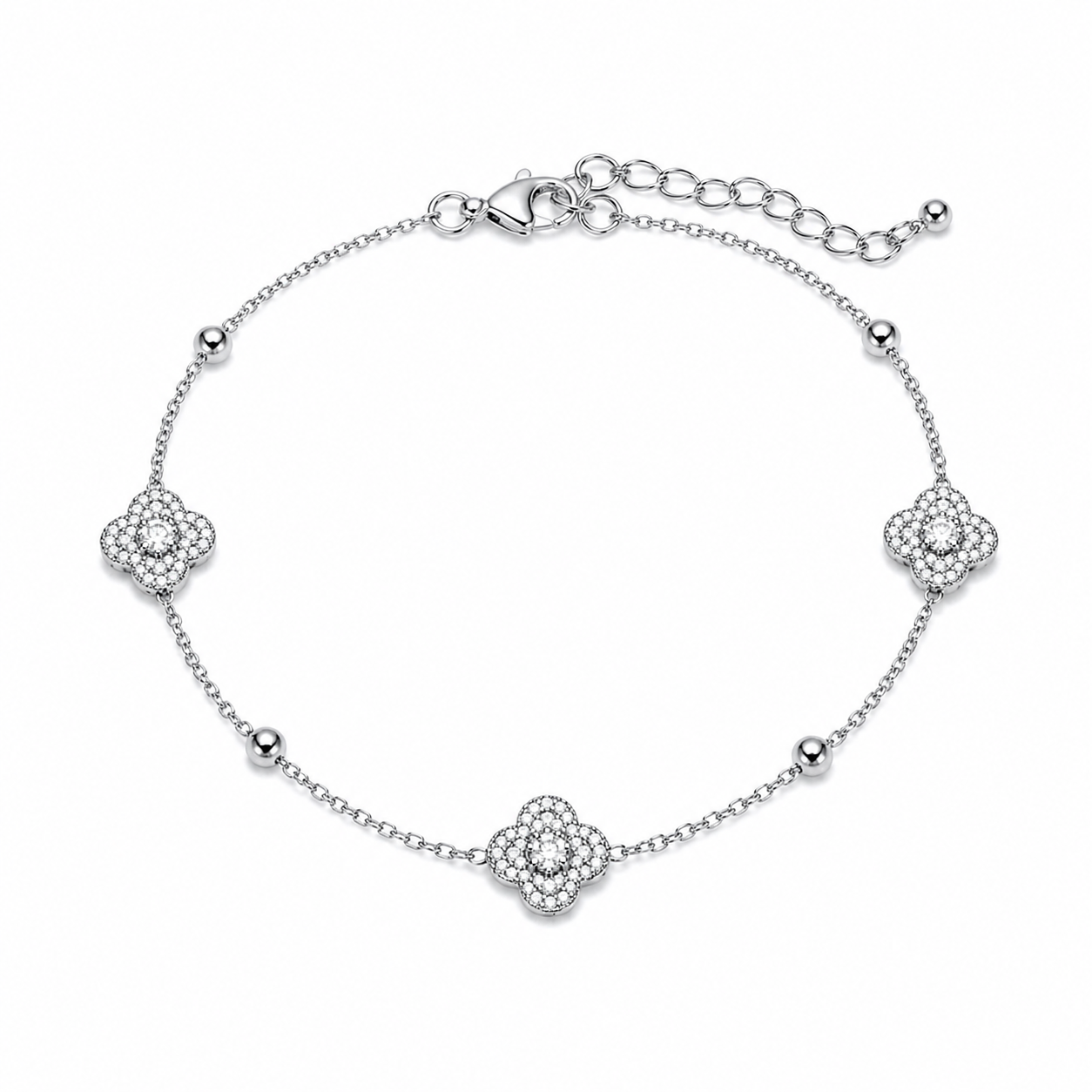 Silver Clover Bracelet – Elegant Minimal Sparkle