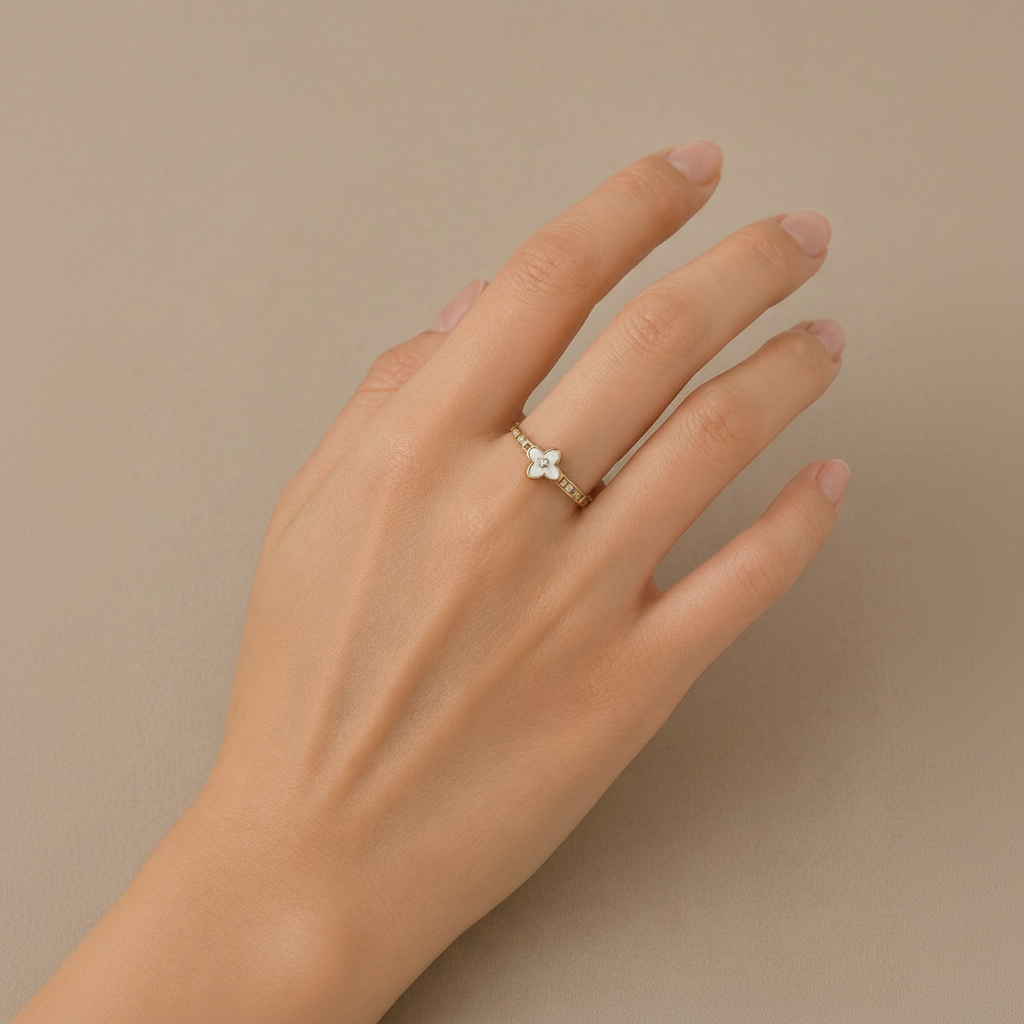 Gold Clover Ring