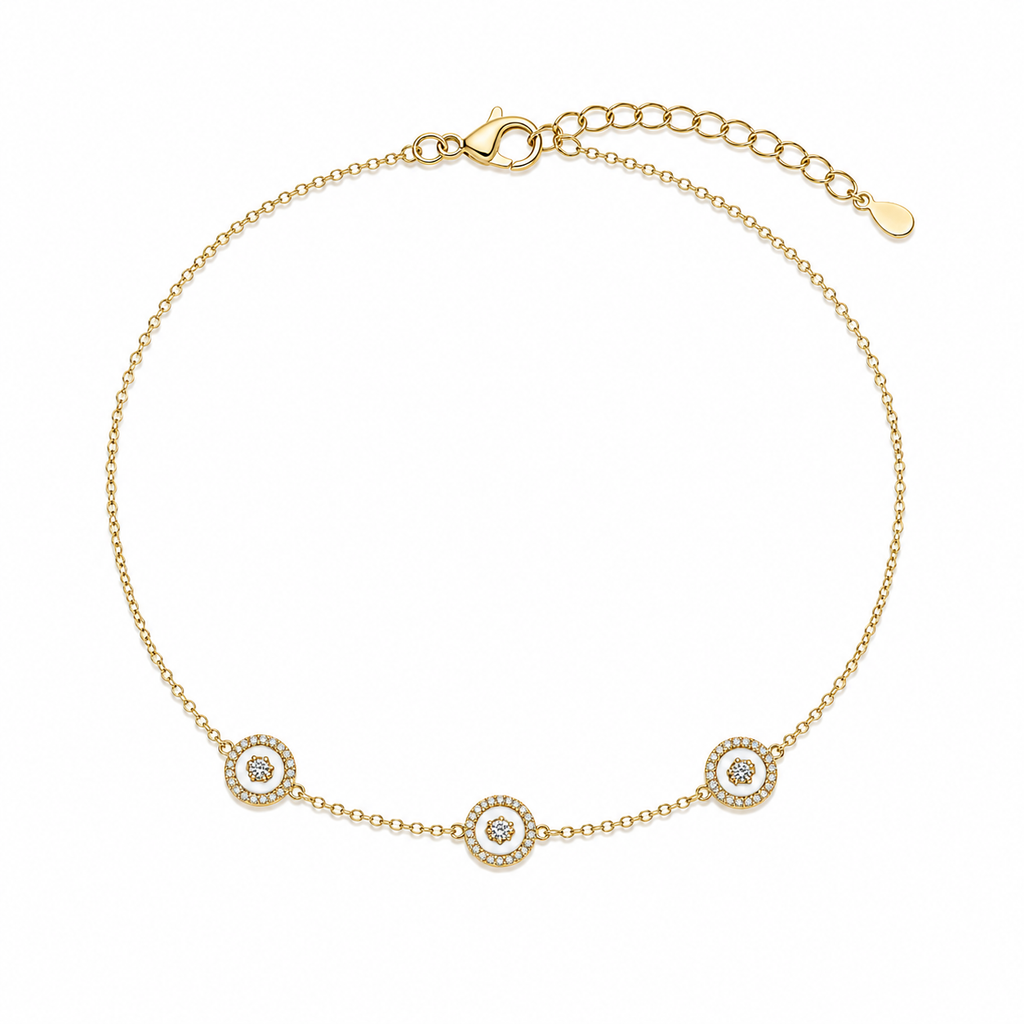 Gold Circle Bracelet – Minimal Diamond Elegance