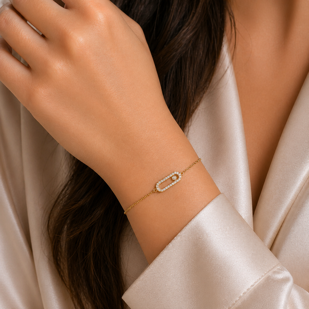 Gold Minimal Chain Bracelet – Modern Diamond Touch
