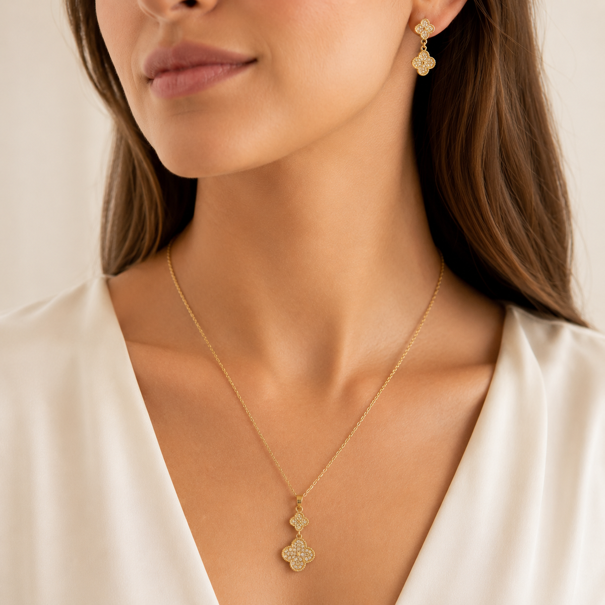 Luna Clover Pendant Set