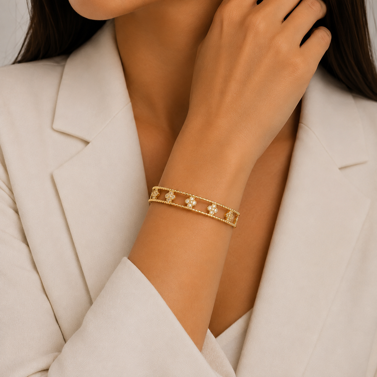 Gold Clover Crystal Bangle